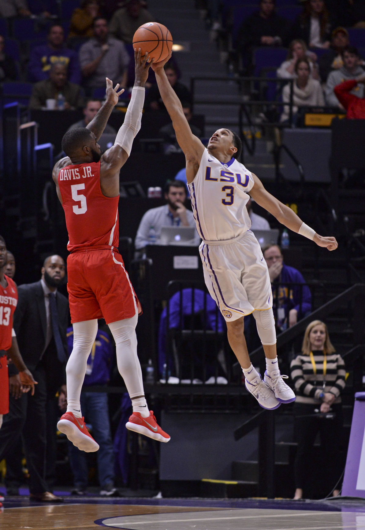 lsuhoustonbasketball.121417 HS 2428.jpg